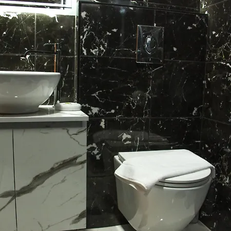 Polymnia Iii Luxury