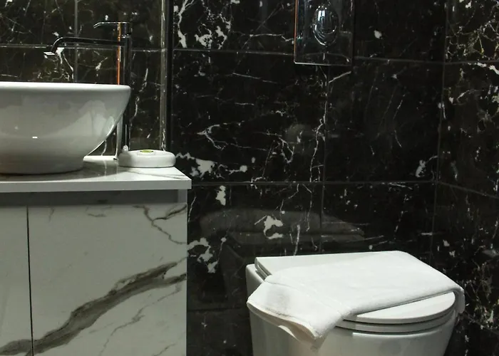 Polymnia Iii Luxury