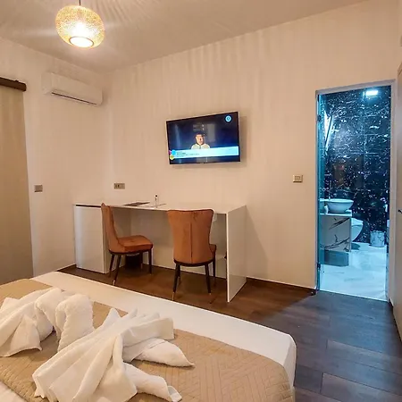 Polymnia Iii Luxury Daire *